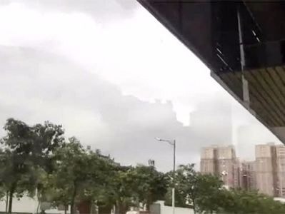 Ngỡ ngàng  thành phố trên mây