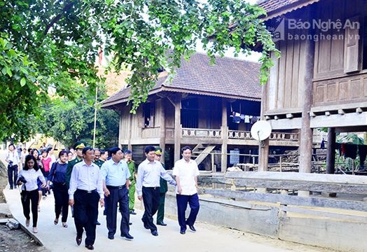 Chủ tịch UBND tỉnh: Không phát triển du lịch bằng mọi giá