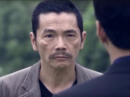 Diễn viên Lương Bổng 'Người phán xử' cháy da mặt vì vết sẹo hóa trang