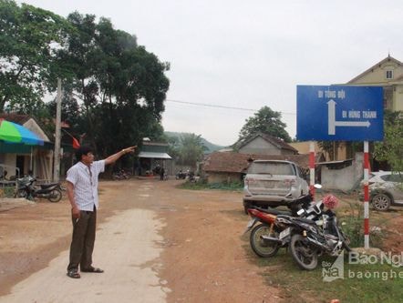 Biển báo giao thông đặt 'nhầm', cả nghìn người lạc đường