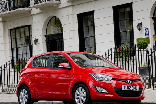 Những dòng ô tô nhỏ gọn, xinh xắn khiến chị em mê tít