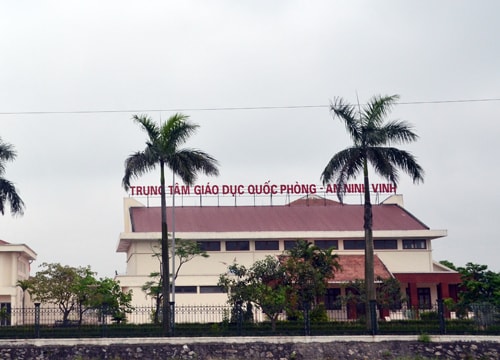 Nhà ăn của 900 sinh viên Đại học Vinh không đảm bảo vệ sinh thực phẩm