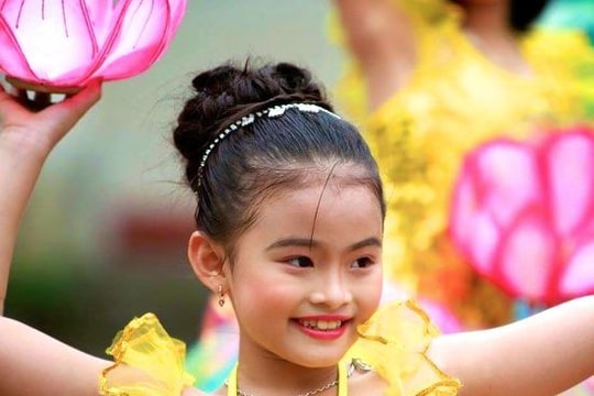 Gặp cô bé Nghệ An duy nhất vừa nhận giải thưởng Kim Đồng