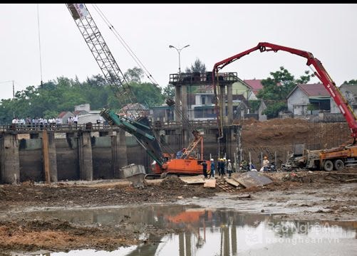 Đẩy nhanh tiến độ thi công cống Diễn Thành