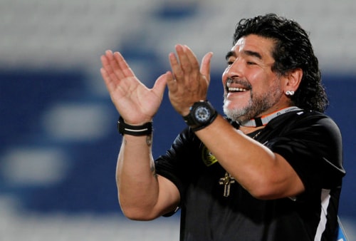 Maradona muốn FIFA treo giò Messi hai trận
