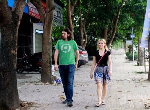 Vỉa hè thành phố Vinh: Nơi thoáng đãng, nơi tái chiếm