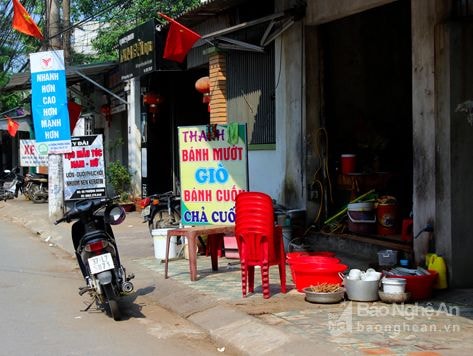 Vỉa hè dưới 3 mét gần như 'mất hút'