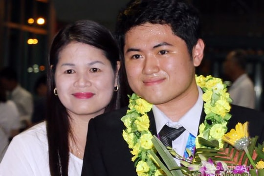 Gặp chủ nhân tấm Huy chương Bạc Vật lý Châu Á