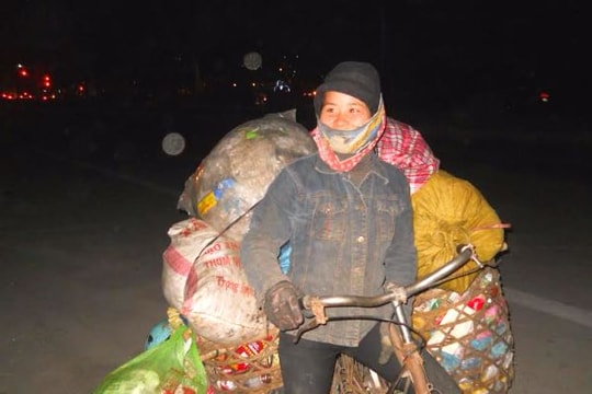 Nhọc nhằn nghề cửu vạn