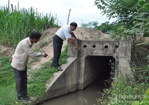 Dự án đê chống lũ 68 tỷ đồng dang dở sau 4 năm thi công