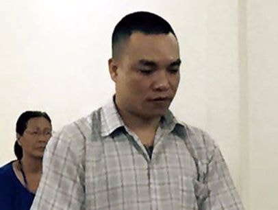 Kẻ chém công an, trốn truy nã lĩnh án tù