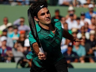 Federer không tham dự Roland Garros