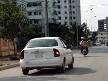 Cảnh sát giao thông hướng dẫn xi nhan đúng cách