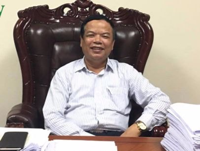 Học tập Bác để góp phần ngăn chặn suy thoái về tư tưởng, đạo đức