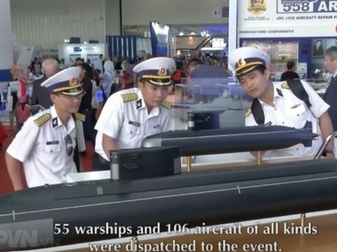 Bất ngờ Việt Nam quan tâm tới cả tàu ngầm Amur