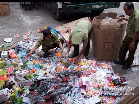 Bắt giữ hơn 1.700 đồ chơi trẻ em các loại