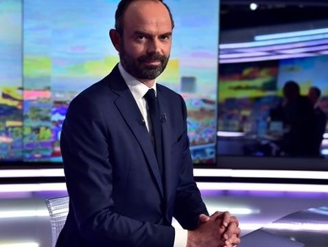 Thủ tướng Nguyễn Xuân Phúc gửi Thư chúc mừng tân Thủ tướng Pháp