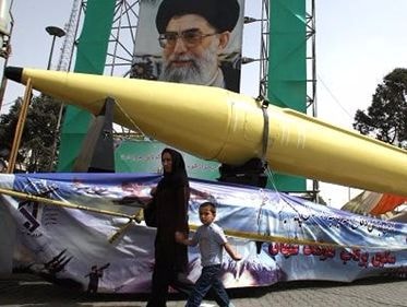 Mỹ trừng phạt Iran, Trung Quốc trao công hàm phản đối