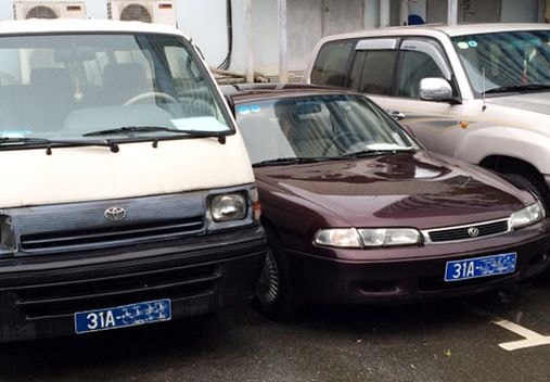 Không được dùng ô tô công đi họp, công tác