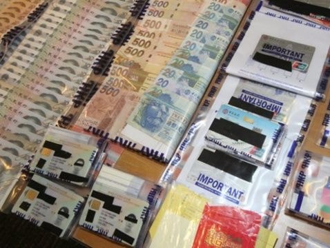 Hồng Kông phá đường dây làm giấy tờ giả cho lao động Việt Nam