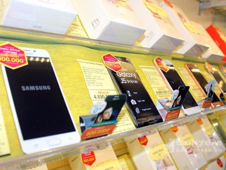 Ưu đãi 'khủng' với 8 smartphone 4G siêu tốc tại Viettel Store Nghệ An