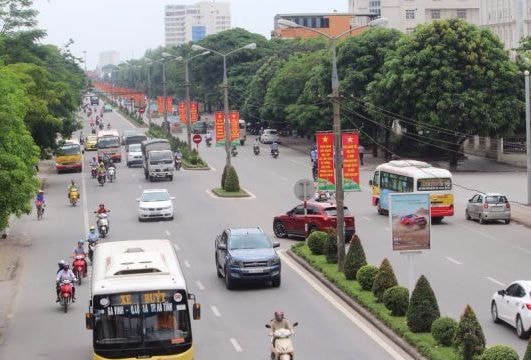 Xe buýt: Cần phát triển hợp lý hơn