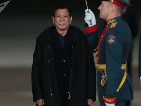Ông Duterte khẩn cấp từ Nga quay về Philippines vì ​​phiến quân chiếm thành phố
