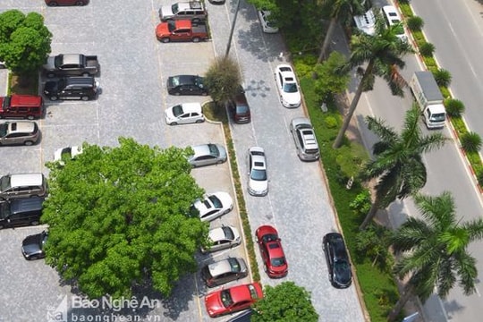 'Phẫu thuật' vỉa hè tạo bãi đỗ ô tô: Tại sao không?