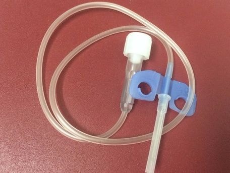 Bệnh viện trần tình lý do mua hóa chất, vật tư đắt gấp 6 lần