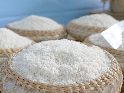 Ăn cơm nếp hay cơm tẻ tốt hơn?