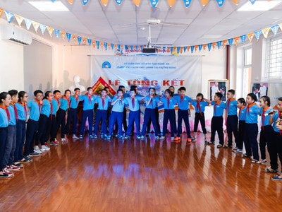 Trường Phổ thông chất lượng cao Phượng Hoàng bế giảng năm học 2016-2017