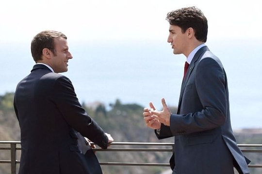 Hai lãnh đạo tuấn tú hàng đầu thế giới gặp nhau