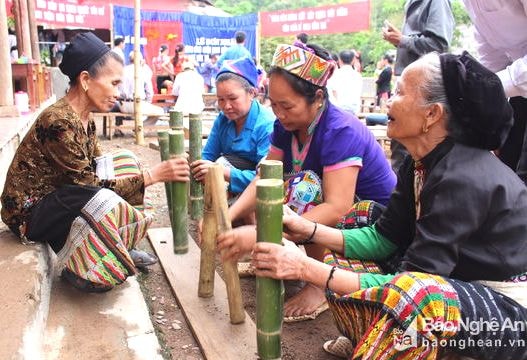 Về Na Hang nghe tăng boong bu