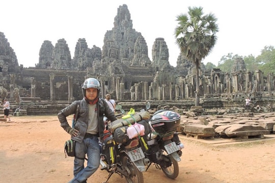 Chàng trai Việt cưỡi xe máy trong 600 ngày đến ít nhất 30 quốc gia
