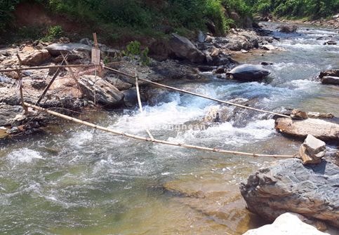 Phát hiện bom 'khủng' dưới chân đập thủy điện