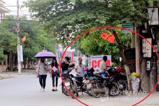 Vỉa hè 'thất thủ' trên một số tuyến đường, chính quyền TP Vinh nói gì?