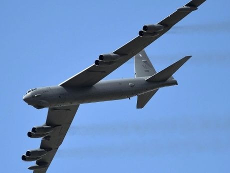 Mỹ điều B-52 tham gia huấn luyện ở châu Âu, bất chấp sự hoài nghi