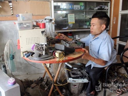 Câu chuyện vượt khó của 'chàng lùn'