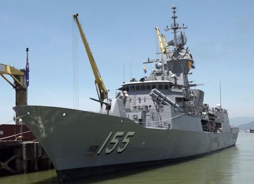 Tàu hộ vệ tên lửa Úc thăm Đà Nẵng