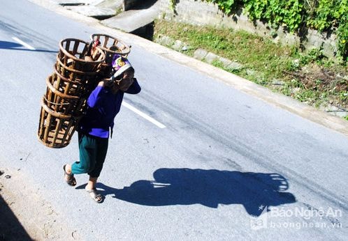 Xuống chợ vùng cao