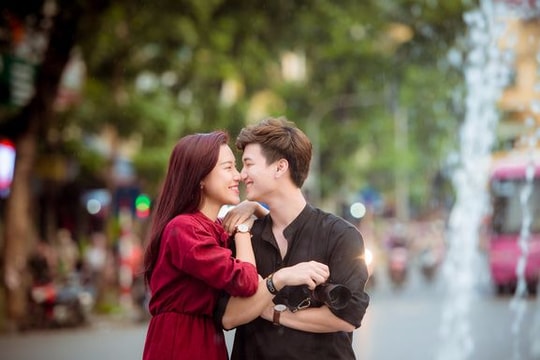 Hoàng Oanh: 'Tôi chia tay vì có lúc bị Huỳnh Anh bỏ rơi'