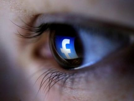 Facebook bí mật kích hoạt camera trước cho quảng cáo