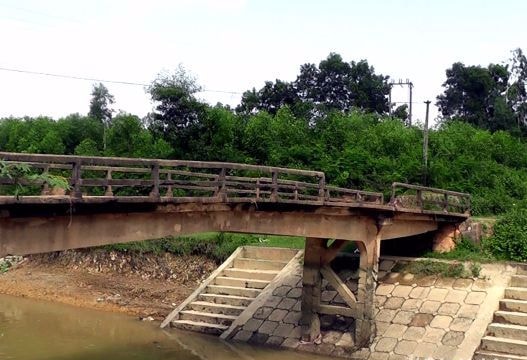 Yên Thành: Dân mỏi mòn chờ 'cầu giấy'