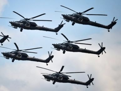 Chiến đấu cơ, trực thăng Nga trình diễn ngoạn mục trên không