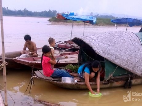 Bao giờ các hộ làng chài Hưng Long ( Hưng Nguyên) được bố trí tái định cư?