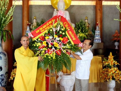 Đại lễ đúc chuông tại ngôi chùa cổ trên đất Thanh Chương