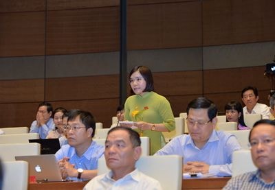 Đại biểu Quốc hội tỉnh Nghệ An thẳng thắn chất vấn Bộ trưởng Y tế