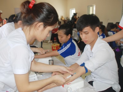 250 tình nguyện viên hiến máu khởi động phong trào tình nguyện hè 2017