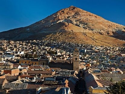 Ngọn núi 'ăn thịt người' hút khách du lịch