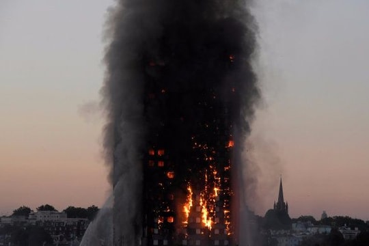 Cháy ở London: Sau lửa hỏa hoạn là lửa giận lòng dân